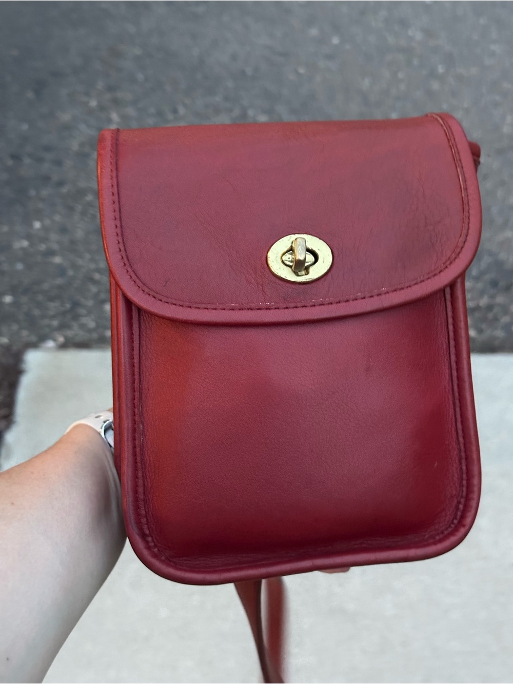Vintage Coach Small Sidepack 9978 Red Leather Belt Bag Crossbody USA - Picture 9 of 12